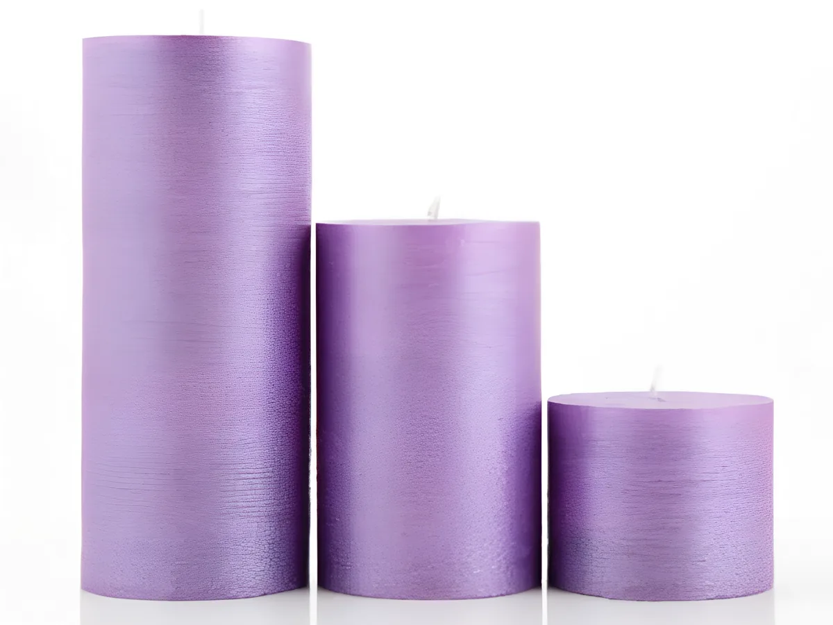 Tinta: lavender brushed pillar candles