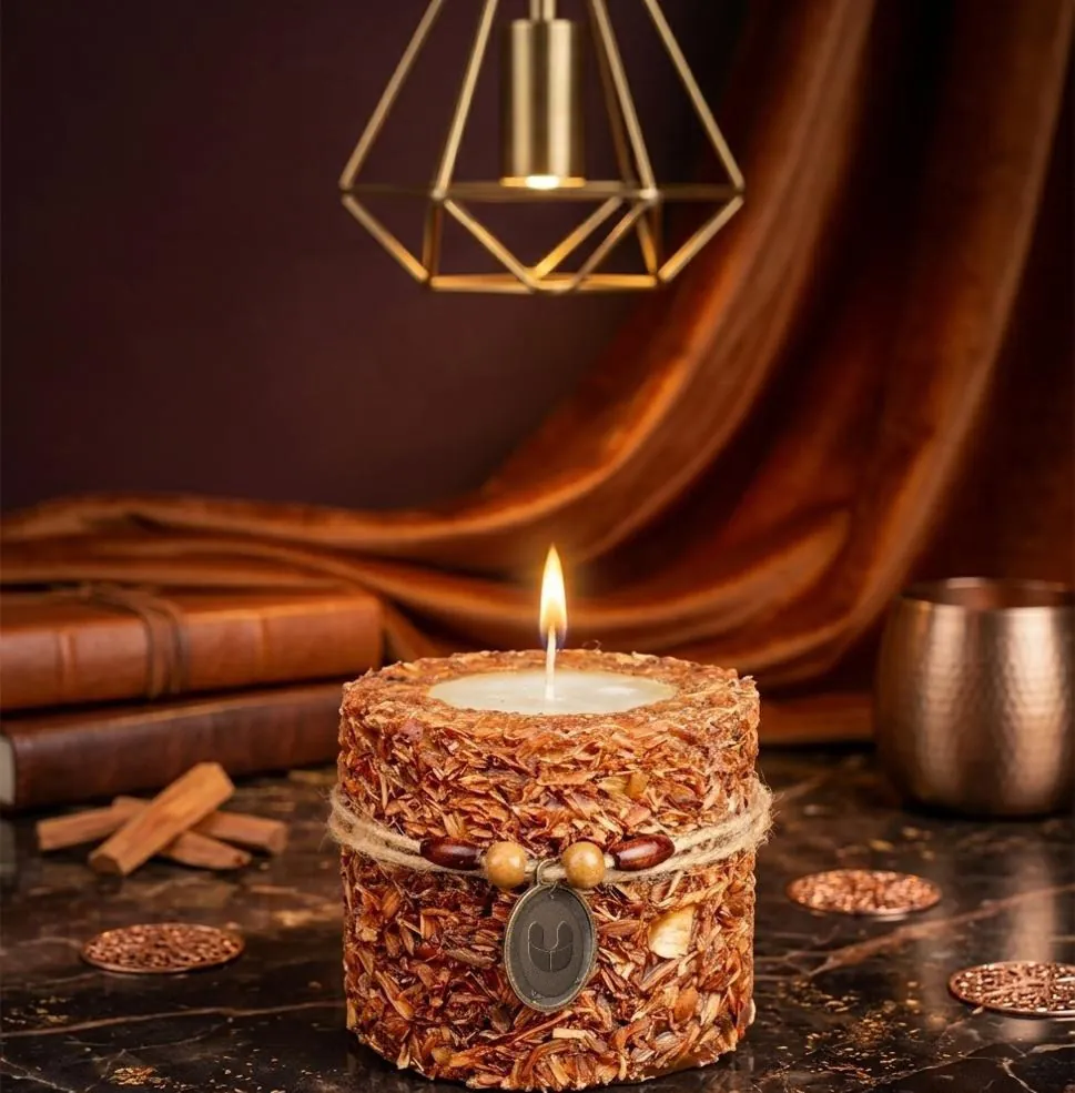 Natura Corteccia pillar candle clad in wood chips